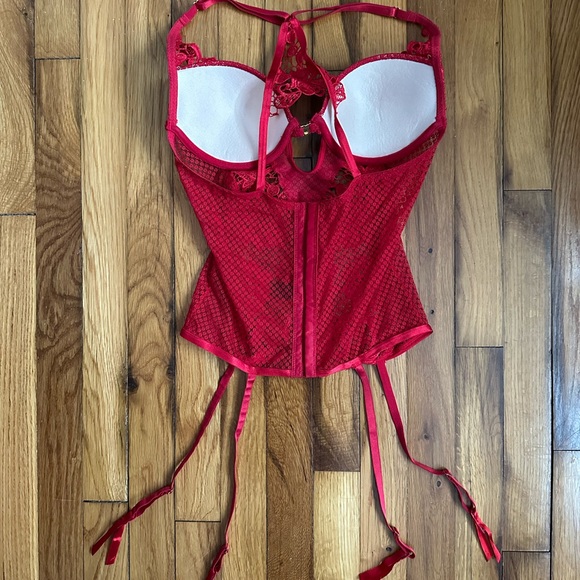 Fredericks of Hollywood Red Fishnet Push Up Bustier - Picture 3 of 4